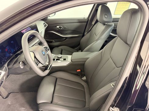 Certified 2025 BMW 330i xDrive Sedan AWD/4WD image 5