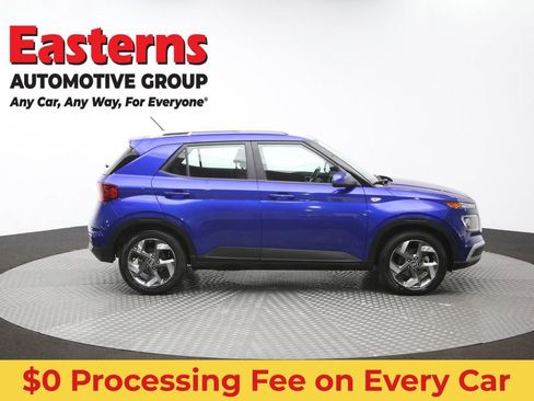 Used 2024 Hyundai Venue SEL FWD image 44