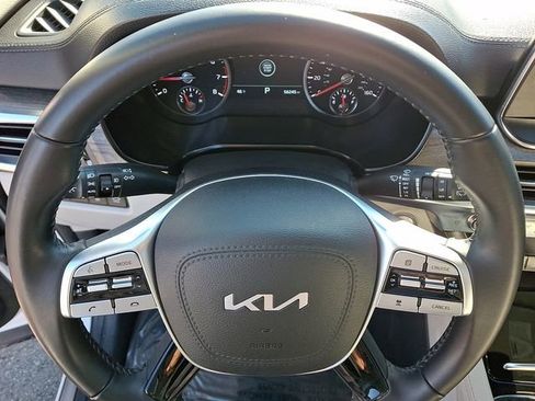 Used 2022 Kia Telluride SX image 26