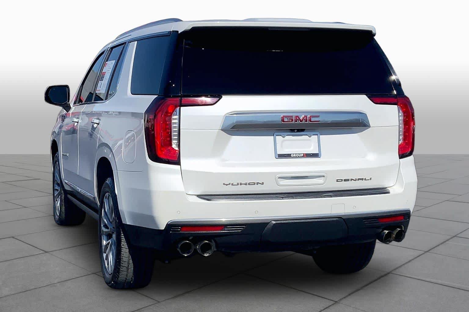 Used 2021 GMC Yukon Denali w/ Denali Ultimate Package AWD/4WD image 12