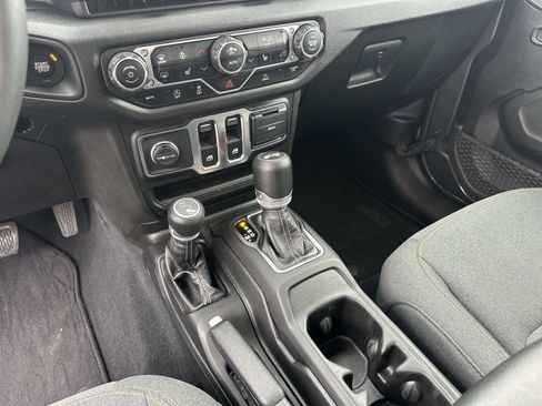 Certified 2024 Jeep Wrangler Sport S image 19