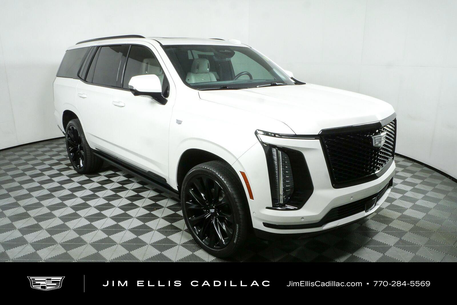 Used 2025 Cadillac Escalade Sport Platinum AWD/4WD image 1