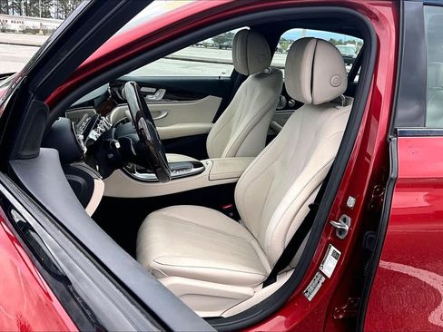 Used 2023 Mercedes-Benz E 350 Sedan image 7