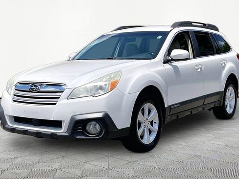 Used 2014 Subaru Outback 2.5i Premium AWD/4WD image 3