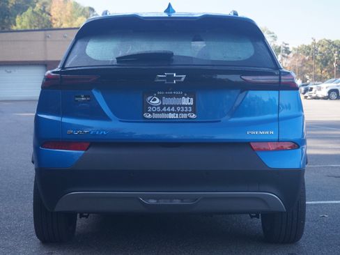 Used 2022 Chevrolet Bolt EUV Premier w/ Launch Edition image 8