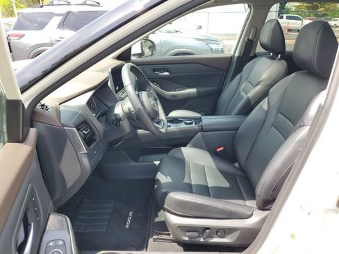 Certified 2023 Nissan Rogue SL w/ SL Premium Package AWD/4WD image 5