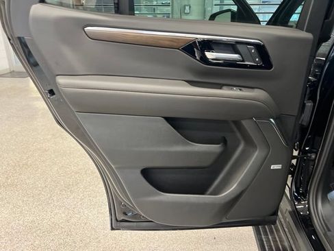 New 2026 Chevrolet Tahoe High Country AWD/4WD image 32