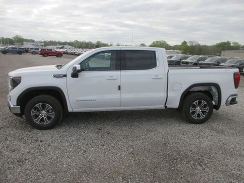 New 2026 GMC Sierra 1500 SLE AWD/4WD image 9
