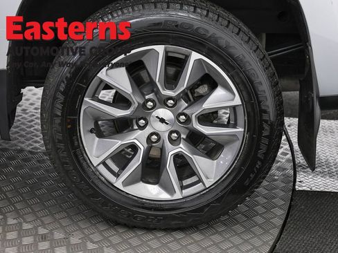Used 2019 Chevrolet Silverado 1500 RST w/ All-Star Edition AWD/4WD image 38