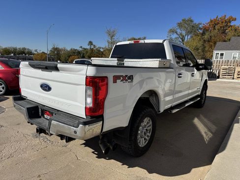 Used 2017 Ford F250 XLT w/ XLT Value Package image 4