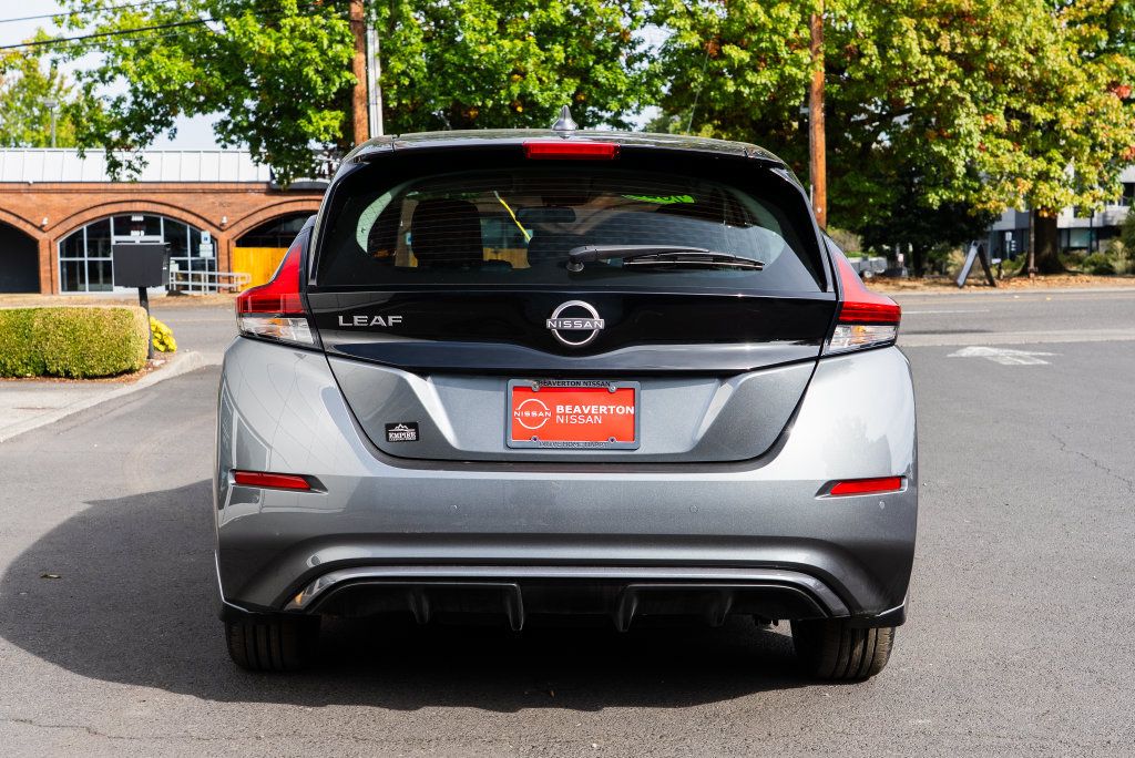 Used 2025 Nissan Leaf S FWD image 5