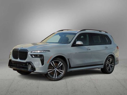 Used 2026 BMW X7 xDrive40i w/ M Sport Package image 1