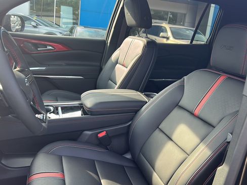 New 2026 Chevrolet Traverse RS w/ LPO, Floor Liner Package AWD/4WD image 12