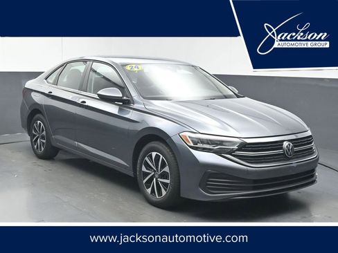 Used 2024 Volkswagen Jetta S image 1