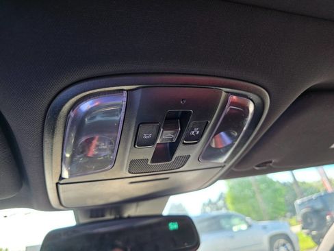 Used 2018 Kia Stinger GT1 image 21