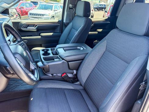 Used 2023 Chevrolet Silverado 1500 LT AWD/4WD image 16