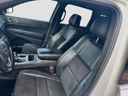 Used 2021 Jeep Grand Cherokee Laredo X AWD/4WD image 19