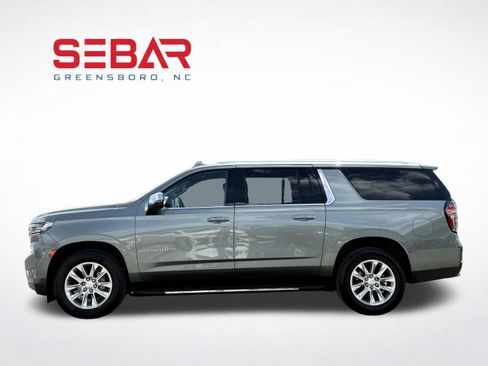 Used 2023 Chevrolet Suburban Premier RWD image 14