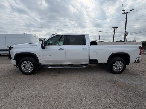 Used 2022 Chevrolet Silverado 3500 High Country w/ Z71 Off-Road Package AWD/4WD image 3