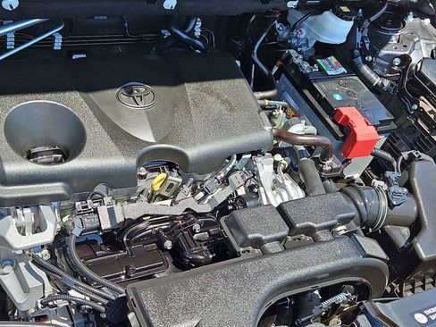 Used 2021 Toyota RAV4 LE w/ Carpet Mat Package (TMS) FWD image 14