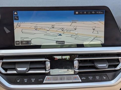 Used 2022 BMW 330e w/ M Sport Package RWD image 11