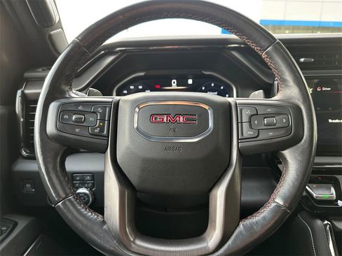Used 2022 GMC Sierra 1500 AT4X image 25
