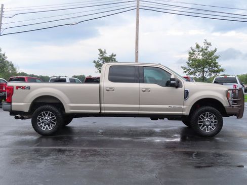 Used 2017 Ford F350 Lariat w/ Lariat Ultimate Package AWD/4WD image 7