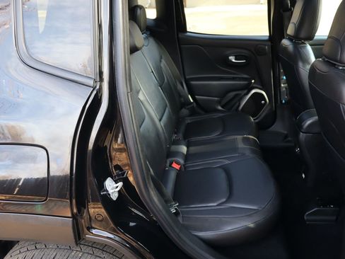 Used 2018 Jeep Renegade Limited w/ UConnect 8.4 Nav Group image 21