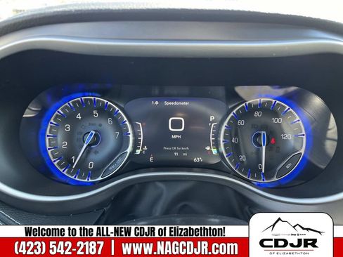 New 2026 Chrysler Pacifica Select image 31