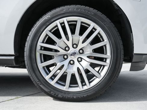 Used 2024 Ford Expedition Max Limited image 27