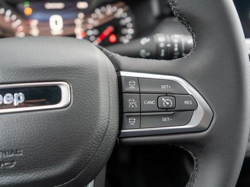 New 2026 Jeep Compass Limited image 19