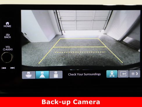 Used 2025 Honda Pilot Touring image 21