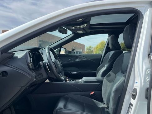 Used 2024 Lexus RX 450h AWD w/ Convenience Package image 11