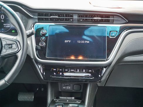 Used 2022 Chevrolet Bolt LT FWD image 15
