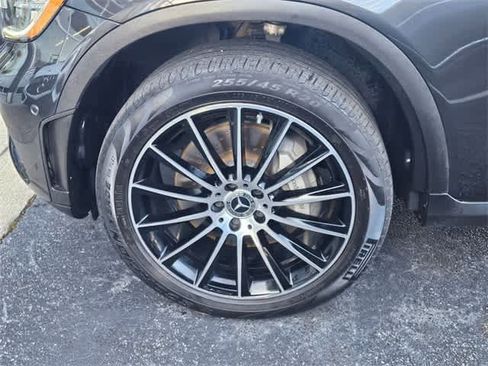 Used 2022 Mercedes-Benz GLC 300 image 12