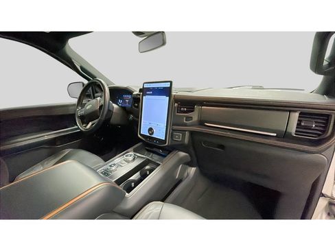 Used 2024 Ford Expedition Max Platinum AWD/4WD image 20