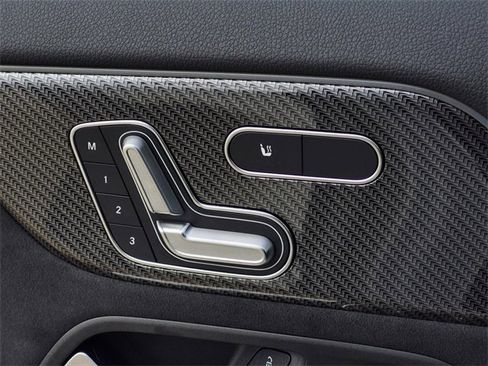 Certified 2025 Mercedes-Benz GLA 250 image 30