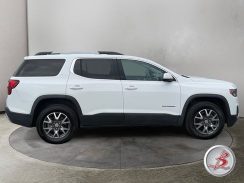 Used 2023 GMC Acadia SLT AWD/4WD image 8