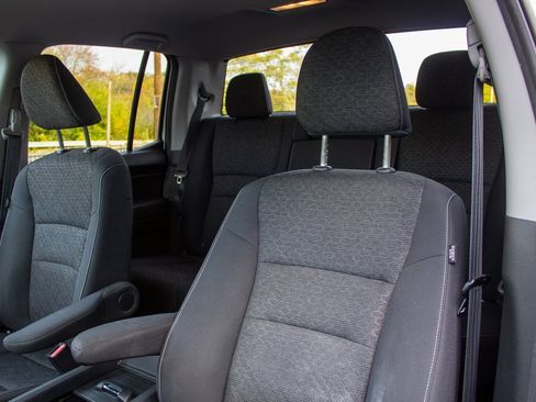 Used 2023 Honda Ridgeline Sport image 12