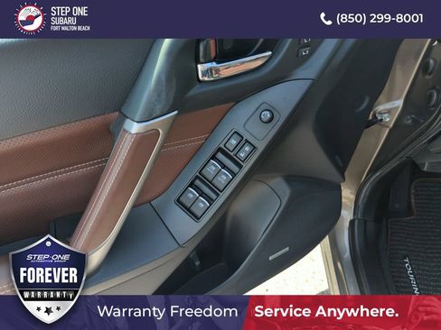 Used 2017 Subaru Forester 2.5i Touring AWD/4WD image 19
