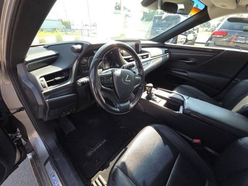 Used 2019 Lexus ES 300h w/ Accessory Package 2 FWD image 15