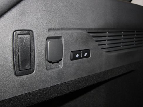 New 2026 Lincoln Nautilus Premier image 43