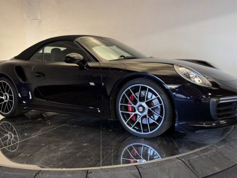 Used 2019 Porsche 911 Turbo image 33