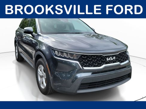 Used 2023 Kia Sorento LX FWD image 1