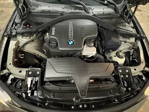 Used 2016 BMW 320i xDrive Sedan AWD/4WD image 38