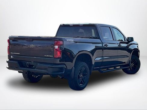 Used 2022 Chevrolet Silverado 1500 Custom Trail Boss AWD/4WD image 3