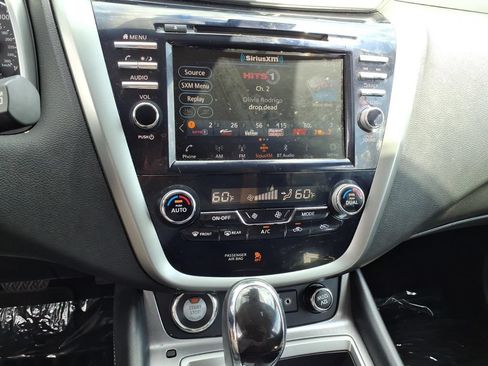 Used 2024 Nissan Murano SV AWD/4WD image 9