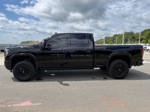 Used 2024 GMC Sierra 2500 AT4 w/ AT4 Premium Plus Package AWD/4WD image 6