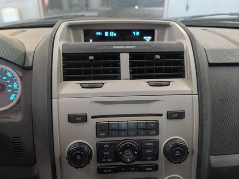 Used 2011 Ford Escape XLT w/ 203A Rapid Spec Order Code FWD image 37