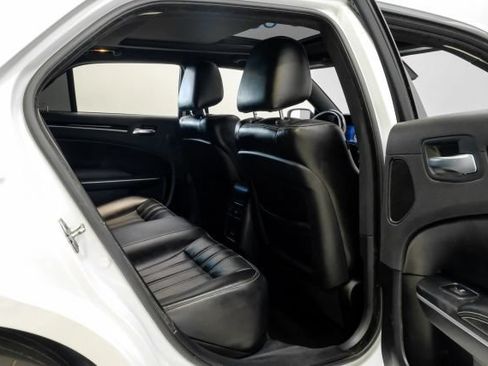 Used 2022 Chrysler 300 S RWD image 49